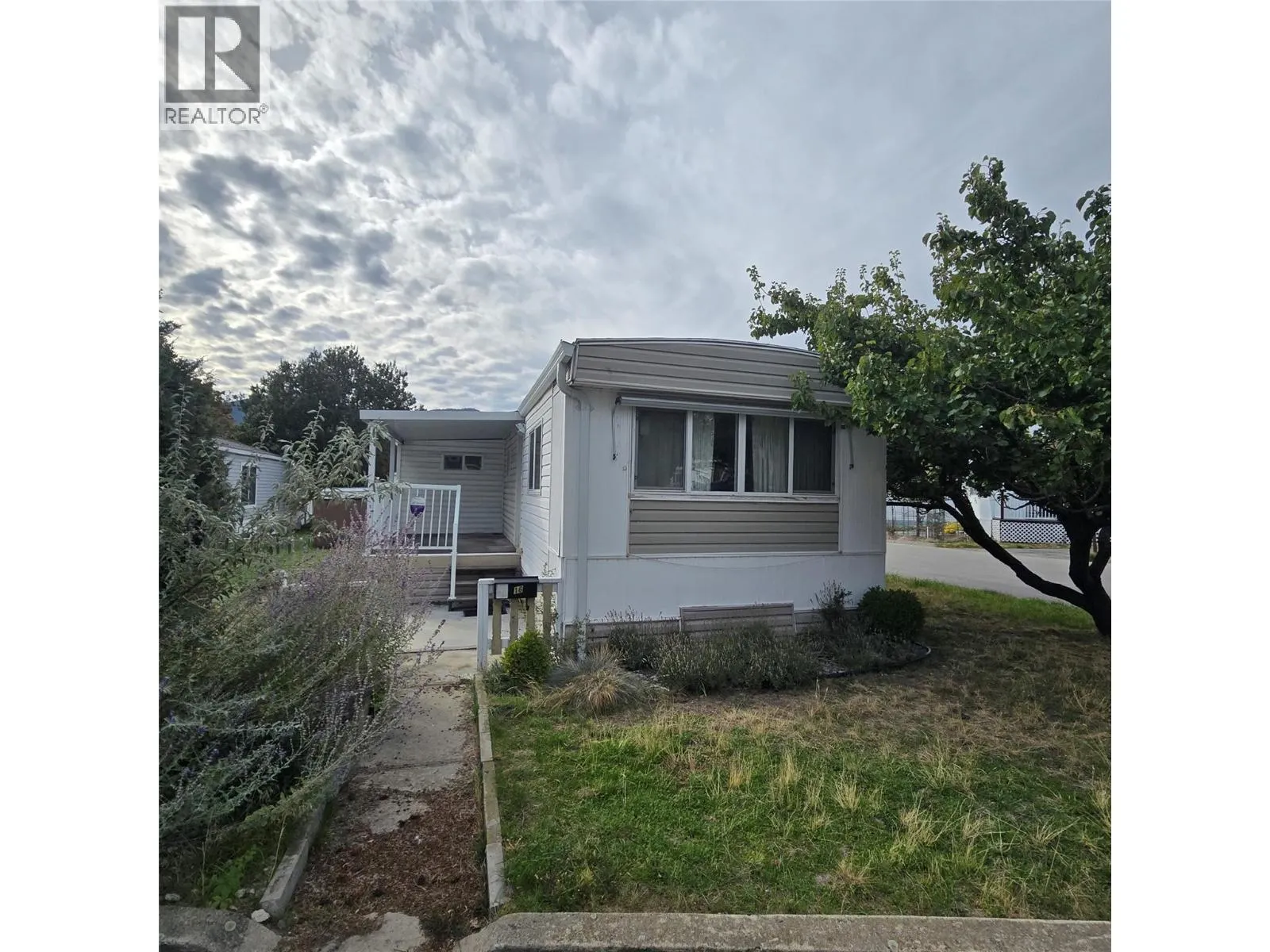 197 Dauphin Avenue Unit# 16