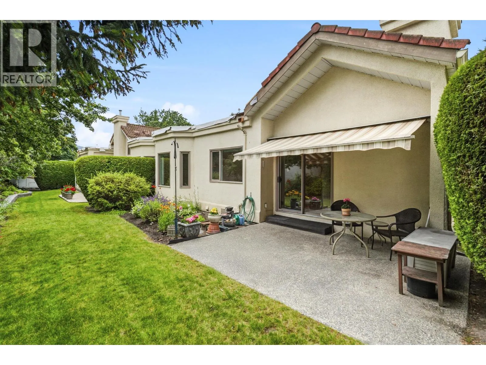 650 Lexington Drive Unit# 212