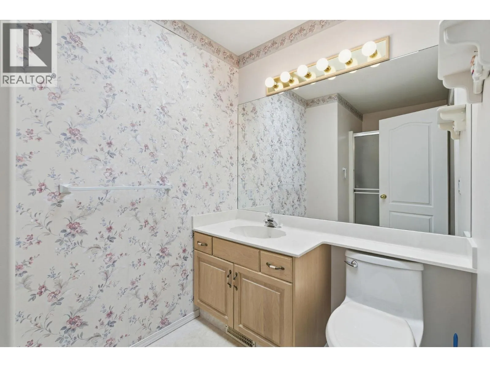 650 Lexington Drive Unit# 212