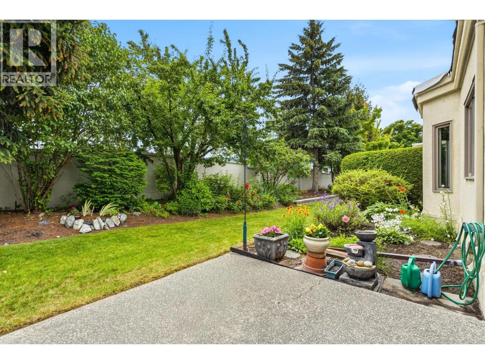 650 Lexington Drive Unit# 212