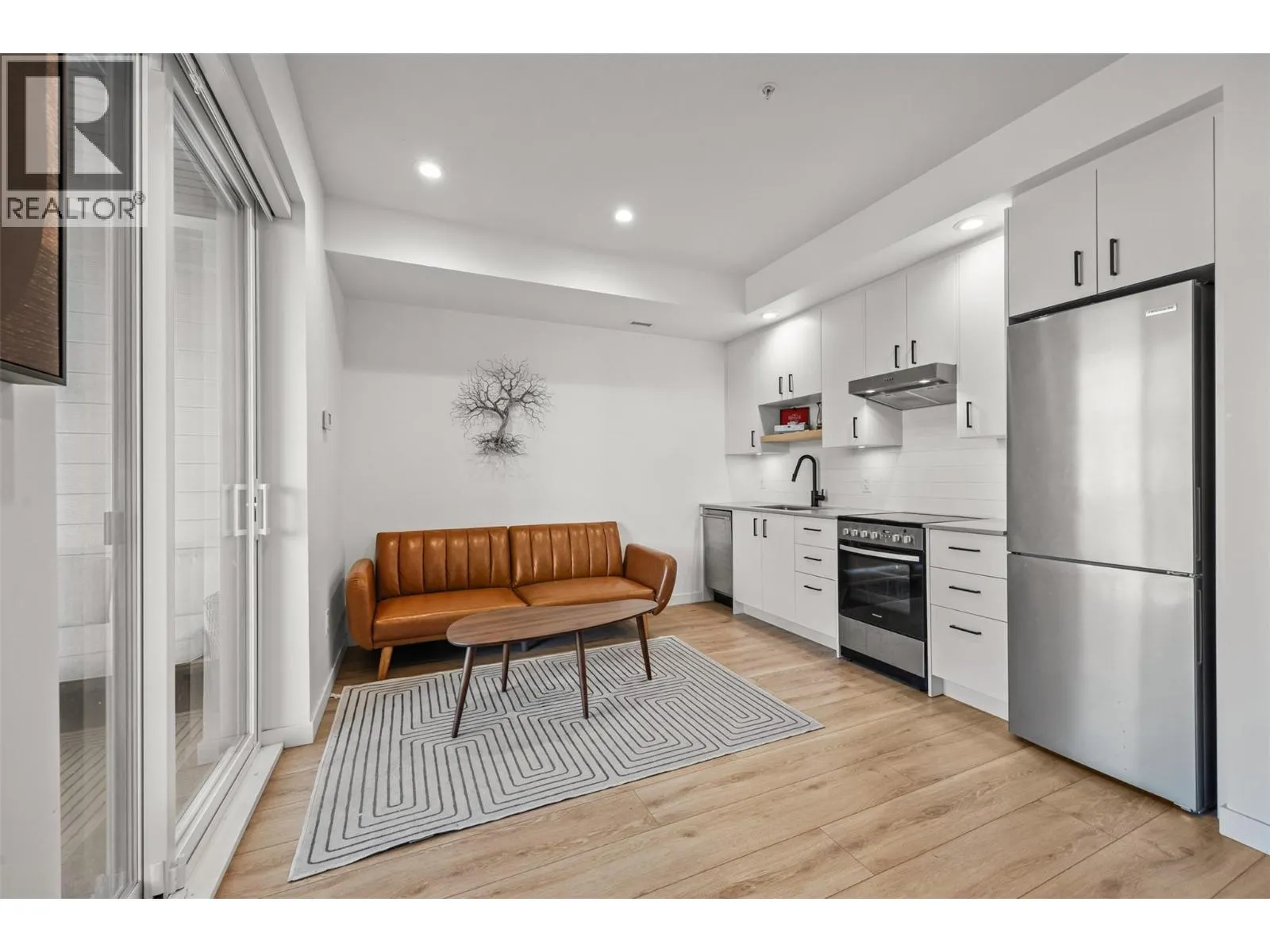 660 Cawston Avenue Unit# 311