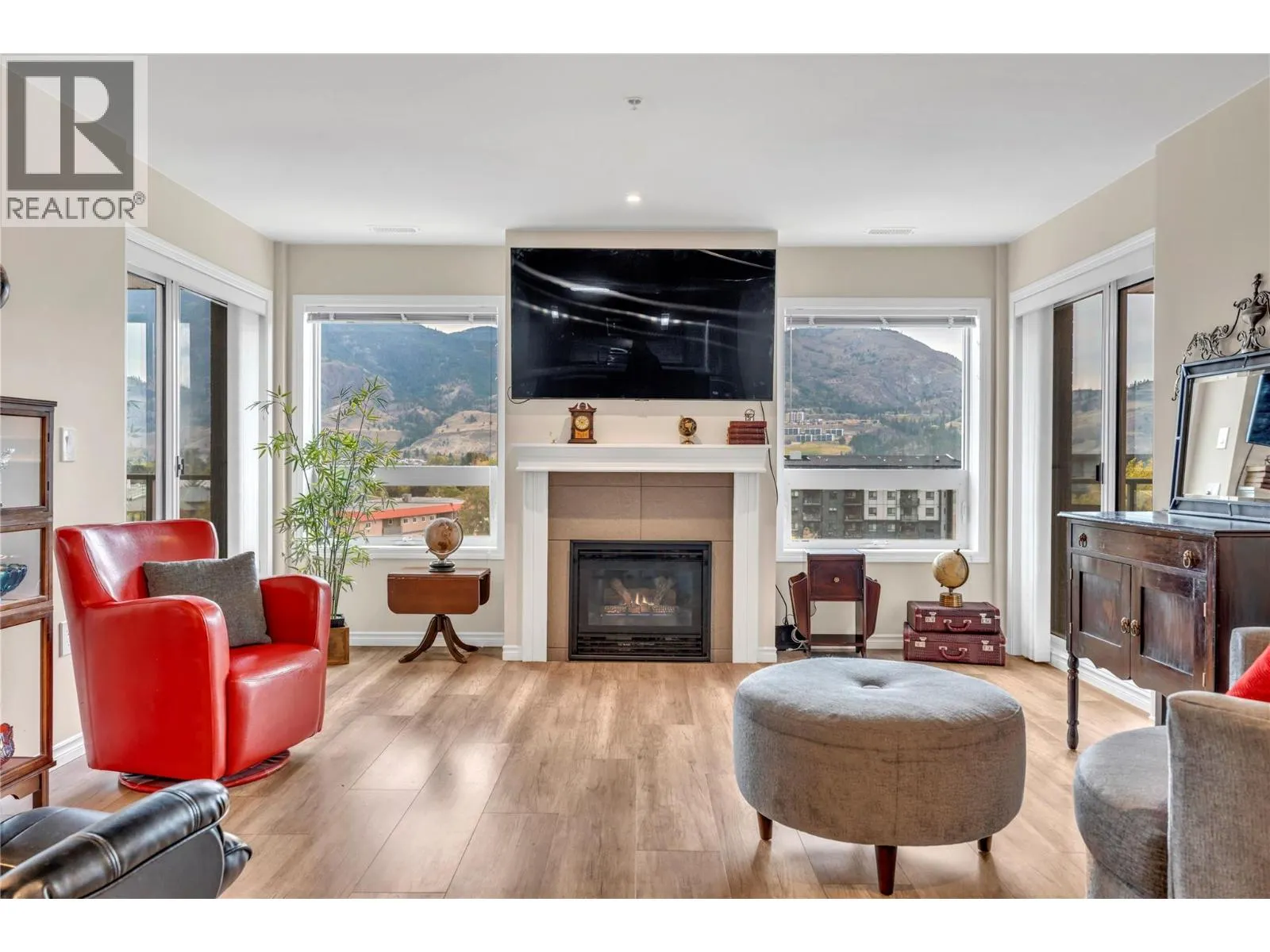 3346 SKAHA LAKE Road Unit# 704