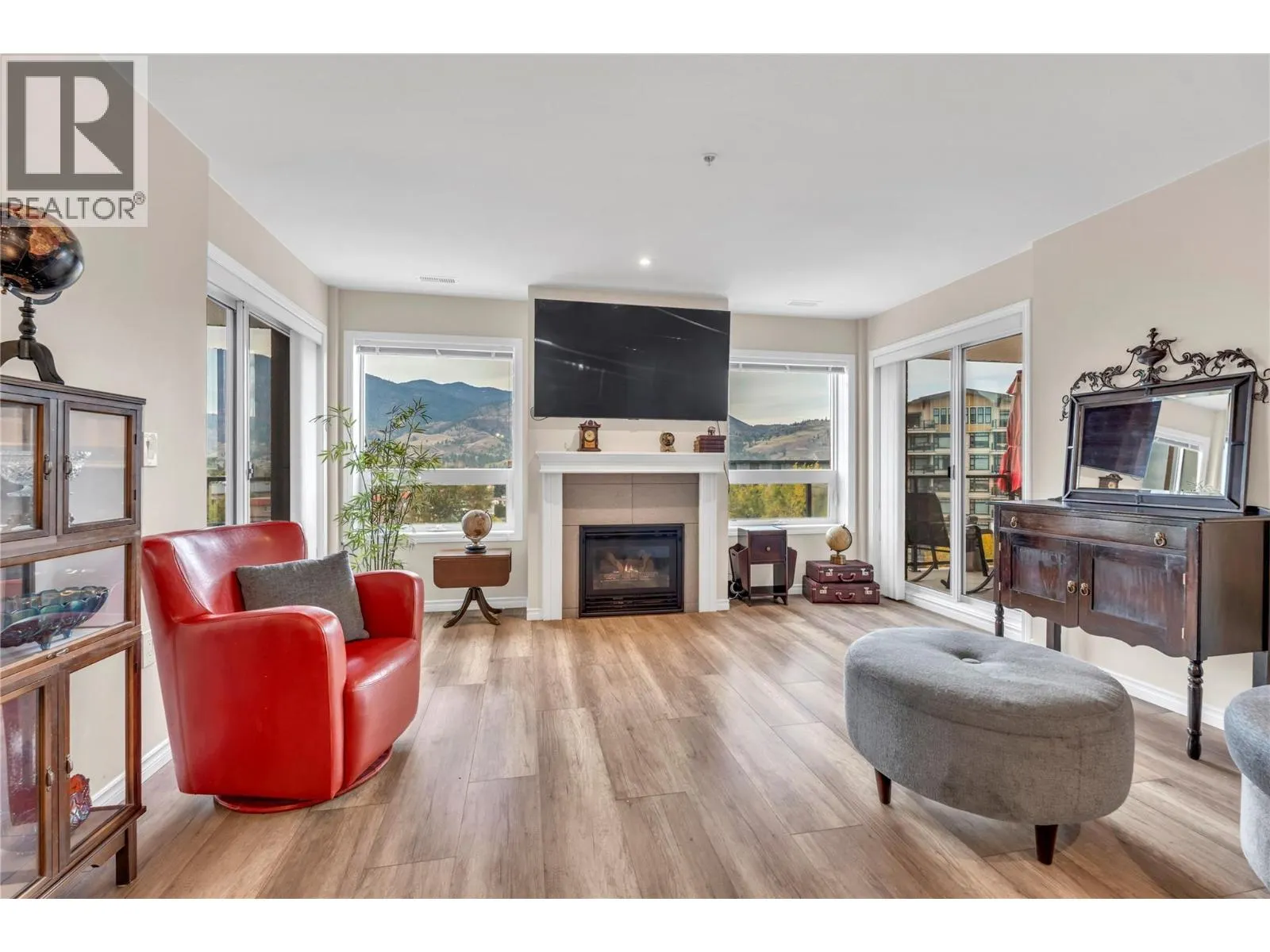 3346 SKAHA LAKE Road Unit# 704