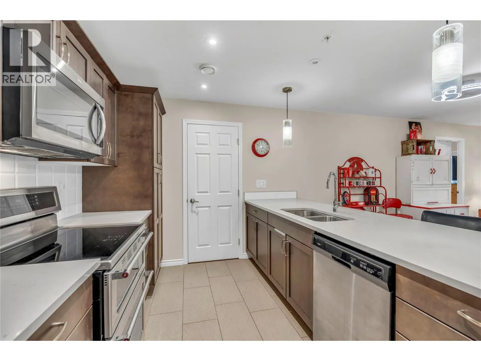3346 SKAHA LAKE Road Unit# 704