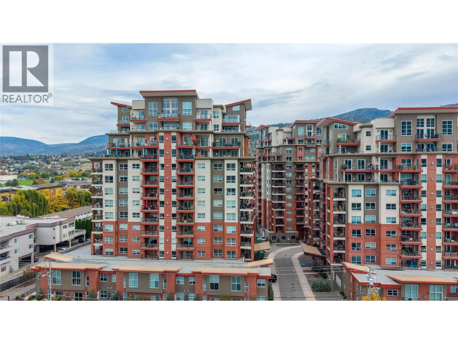 3346 SKAHA LAKE Road Unit# 704