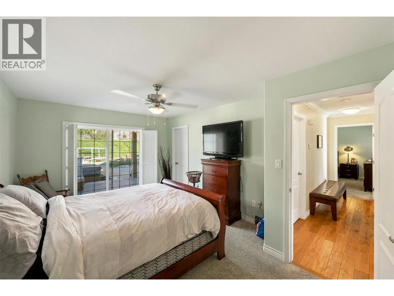 391 Ridge Place