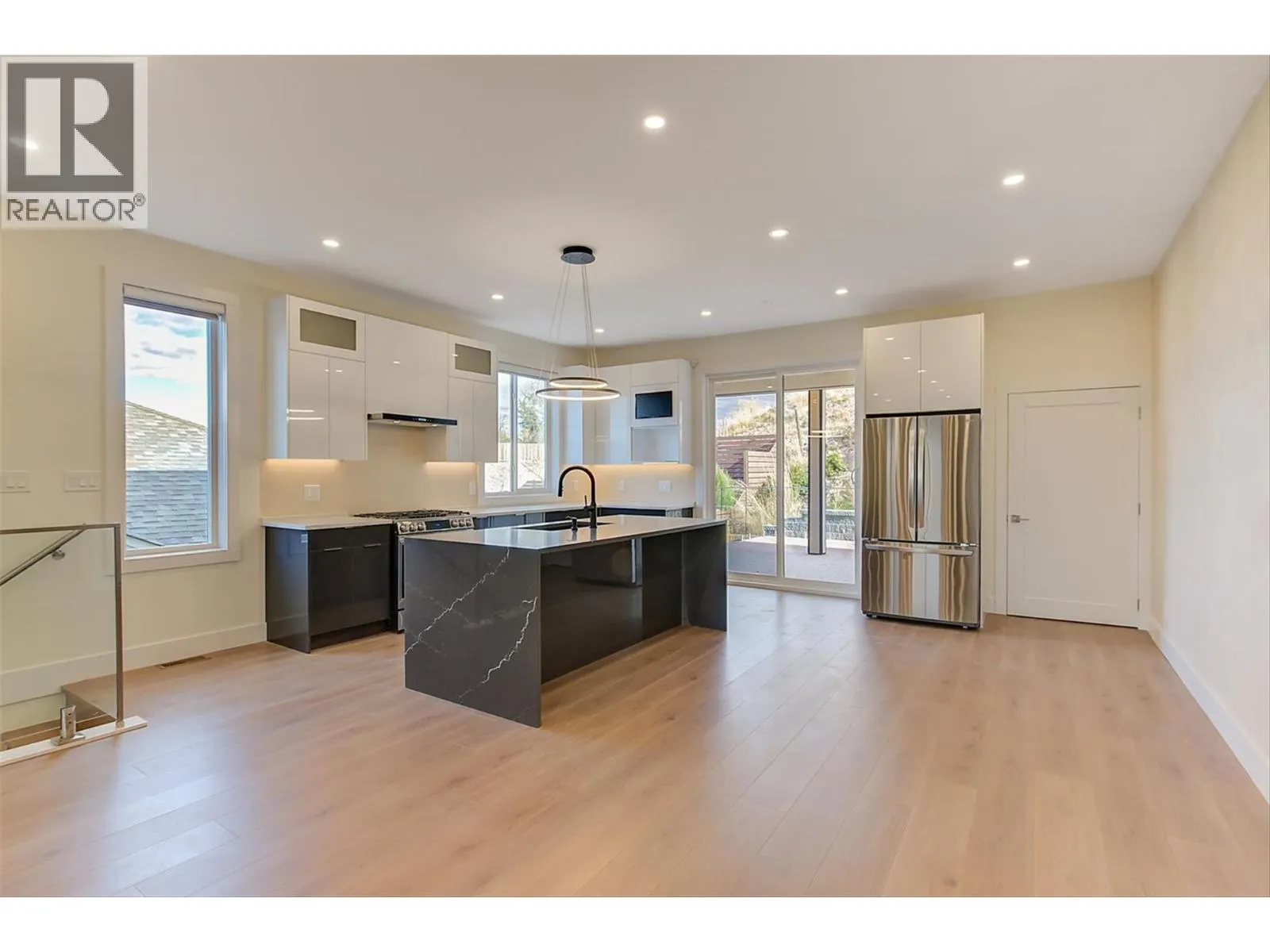 5084 Twinflower Crescent