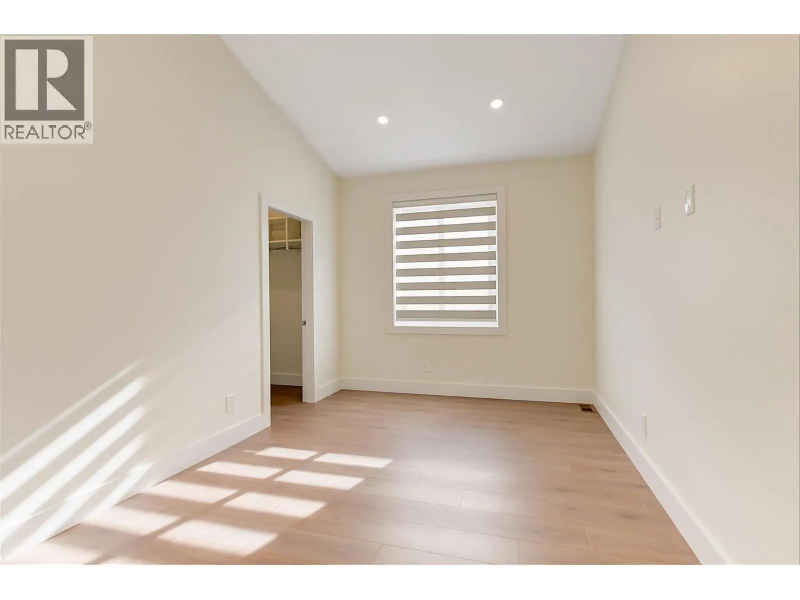 5084 Twinflower Crescent