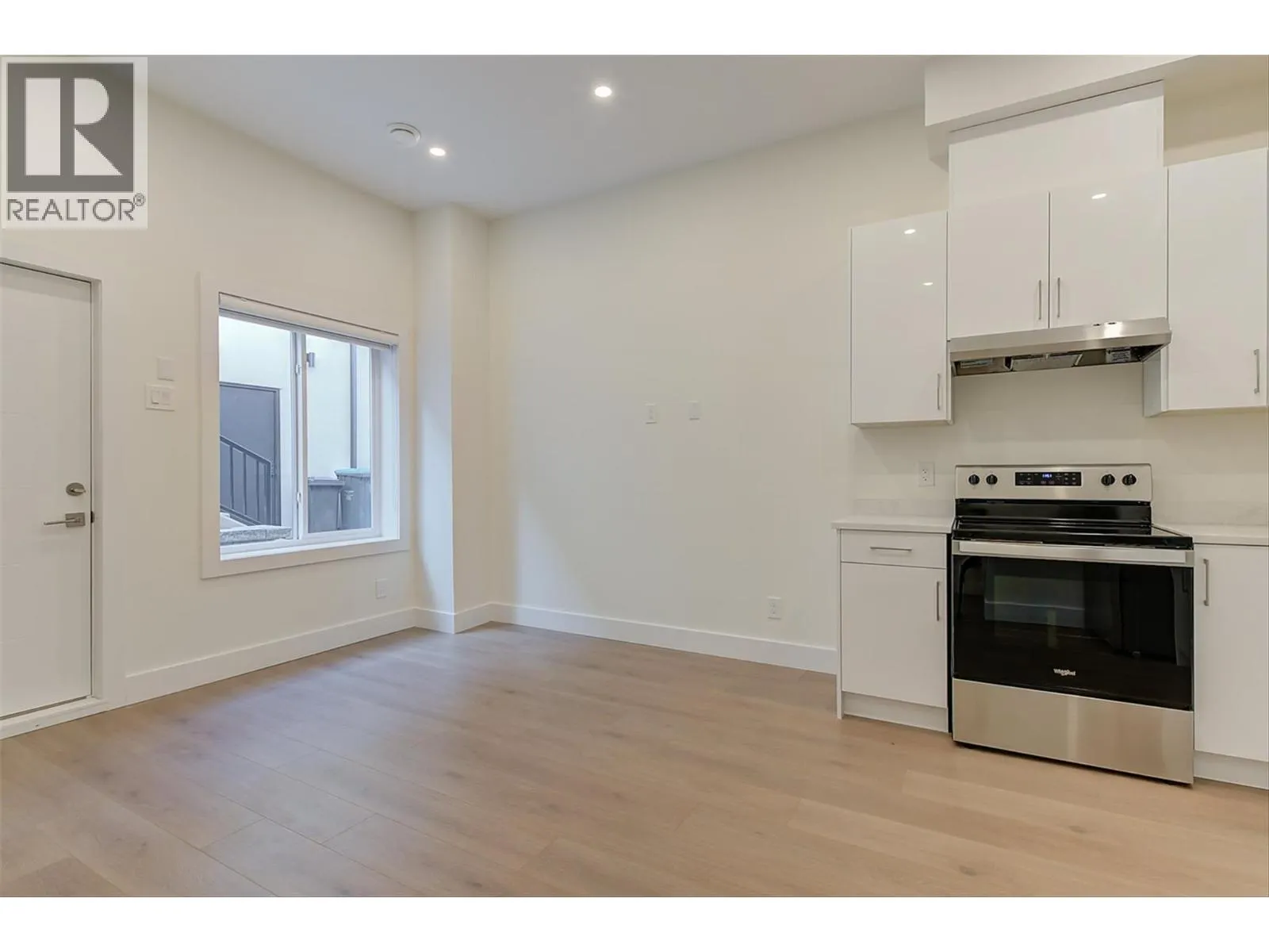 5084 Twinflower Crescent