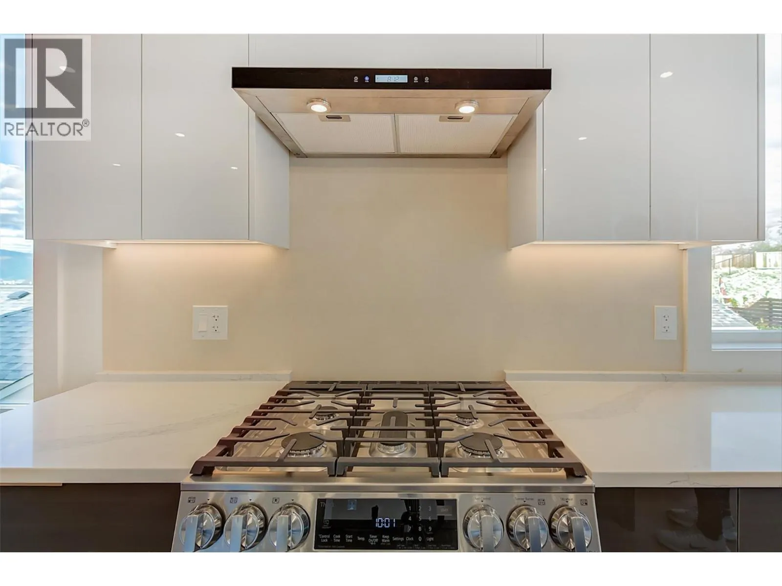5084 Twinflower Crescent
