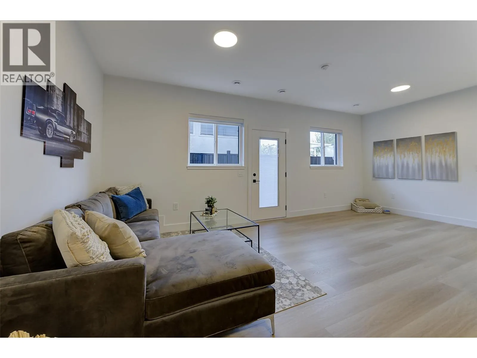 777 Coopland Crescent Unit# 1