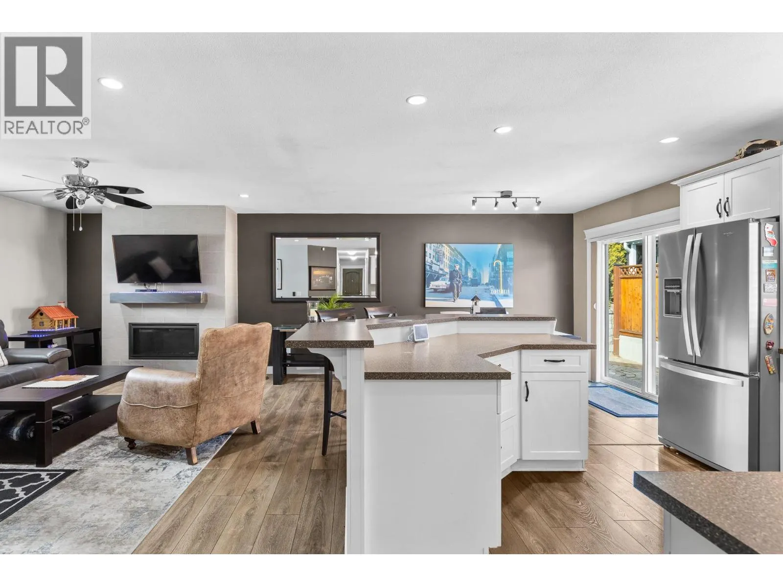 3360 Mimosa Drive