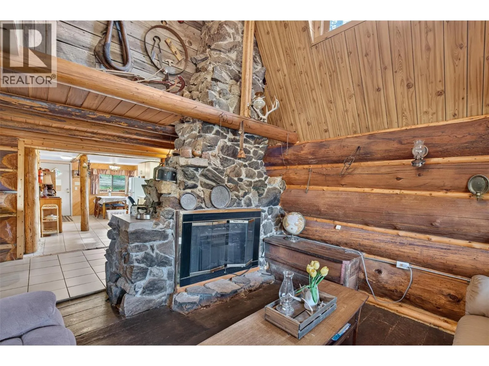 1770 Johnstone Creek Road W
