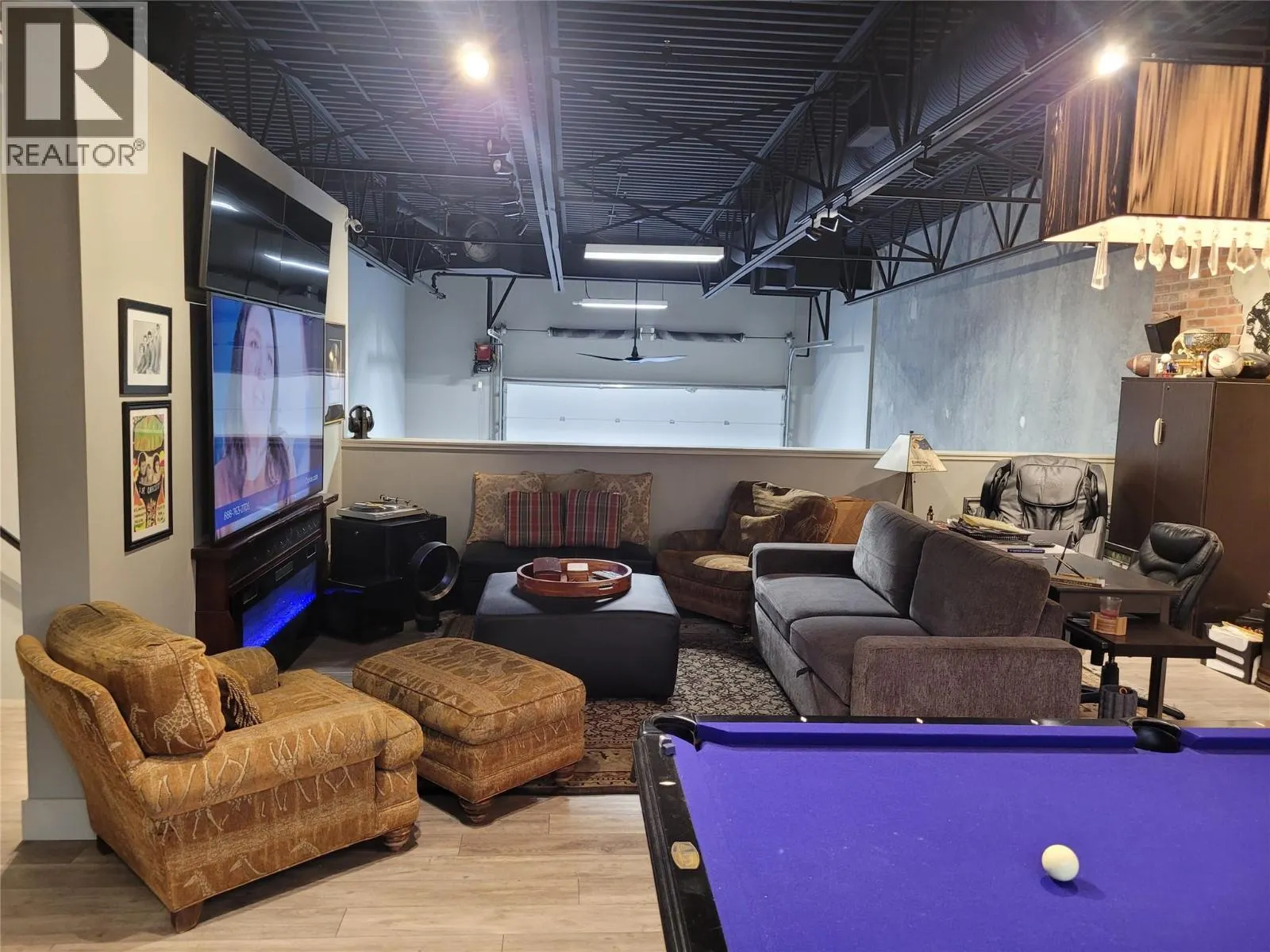 2110 Matrix Crescent Unit# 9