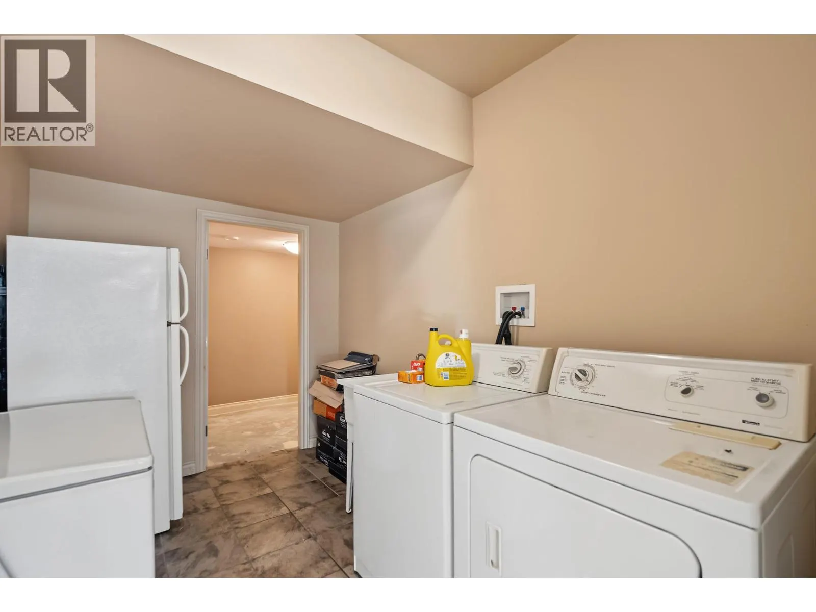 2405 Cobblestone Road