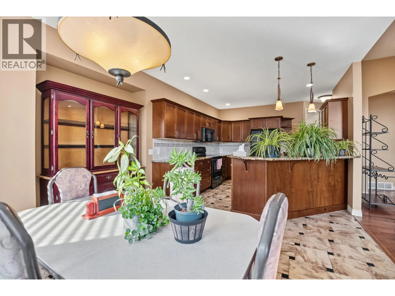 2405 Cobblestone Road