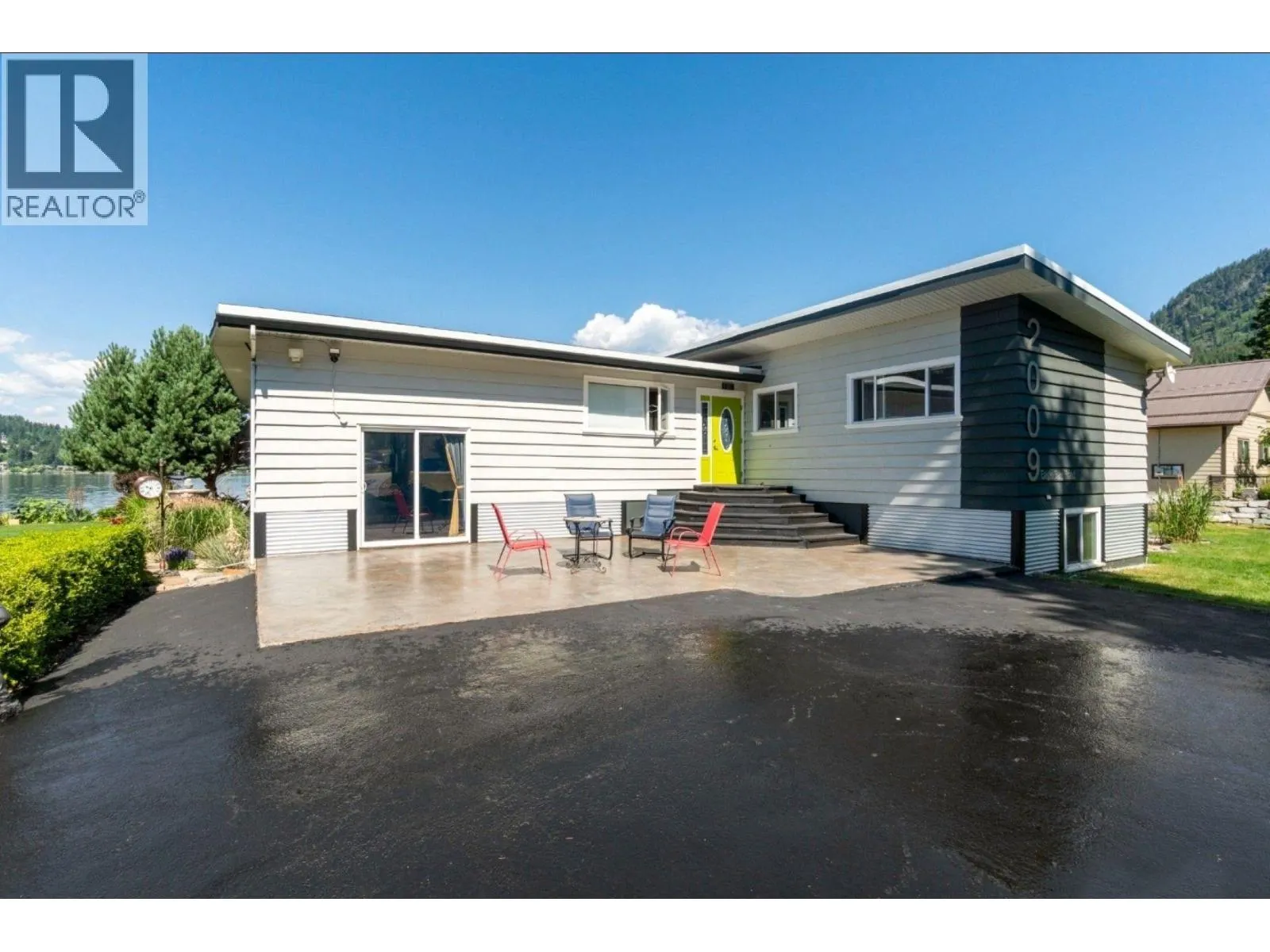 2009 Eagle Bay Road