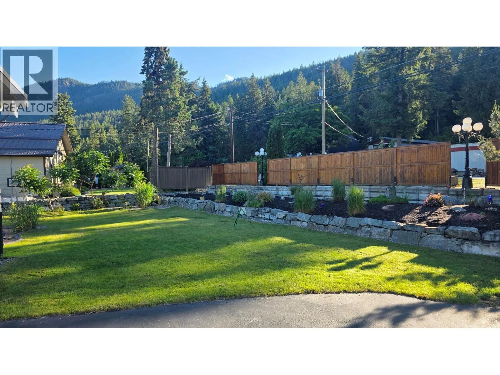 2009 Eagle Bay Road