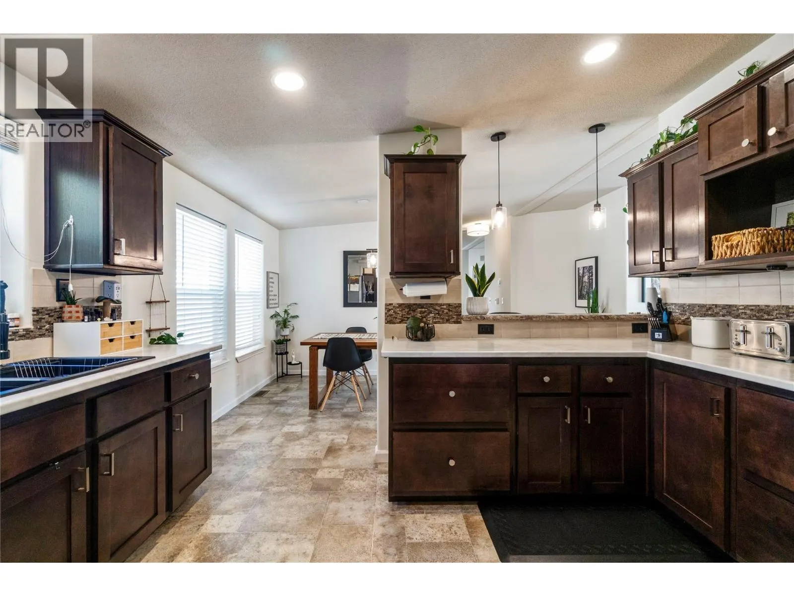 4811 10A Avenue NE Unit# 16