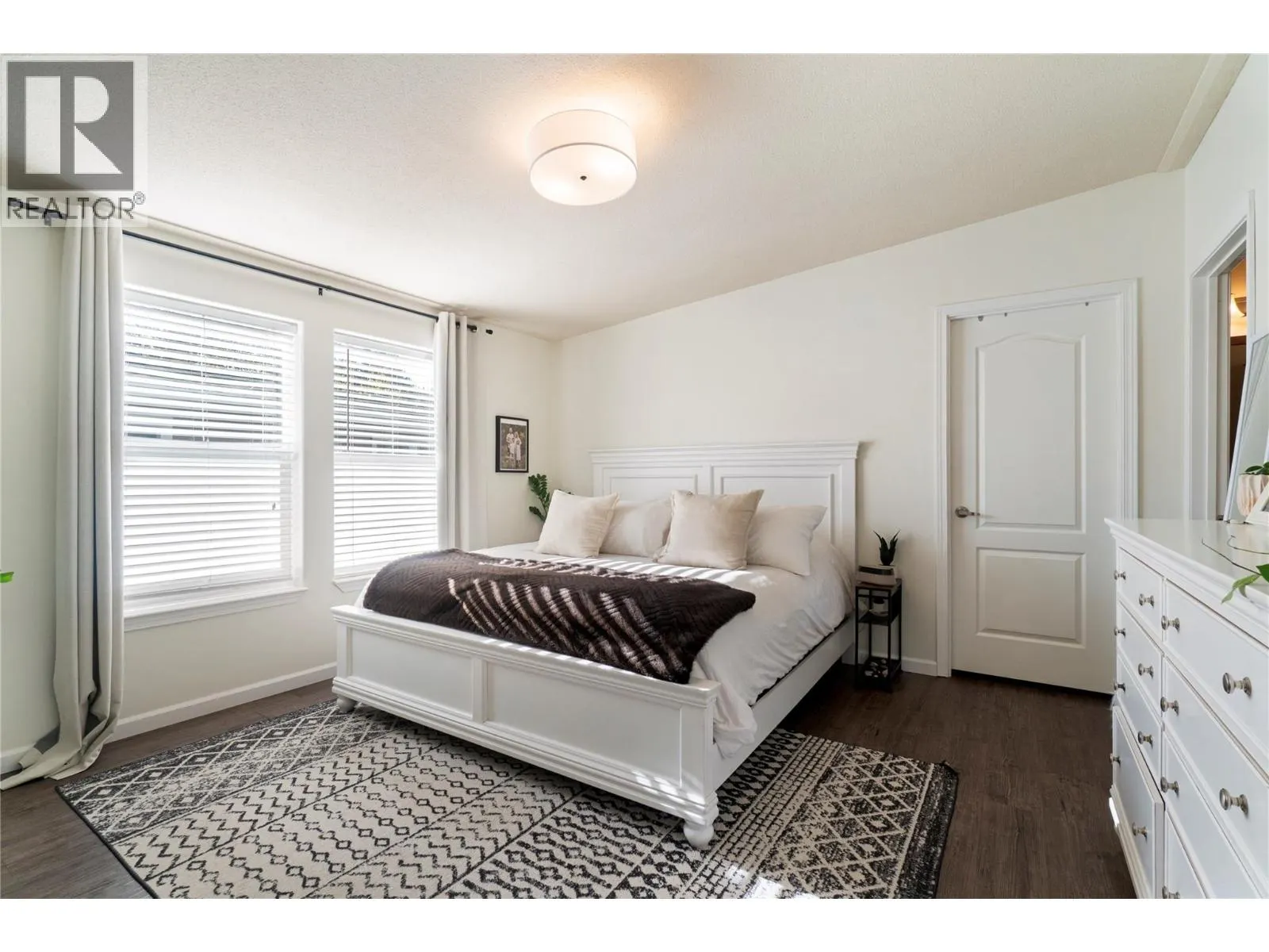 4811 10A Avenue NE Unit# 16