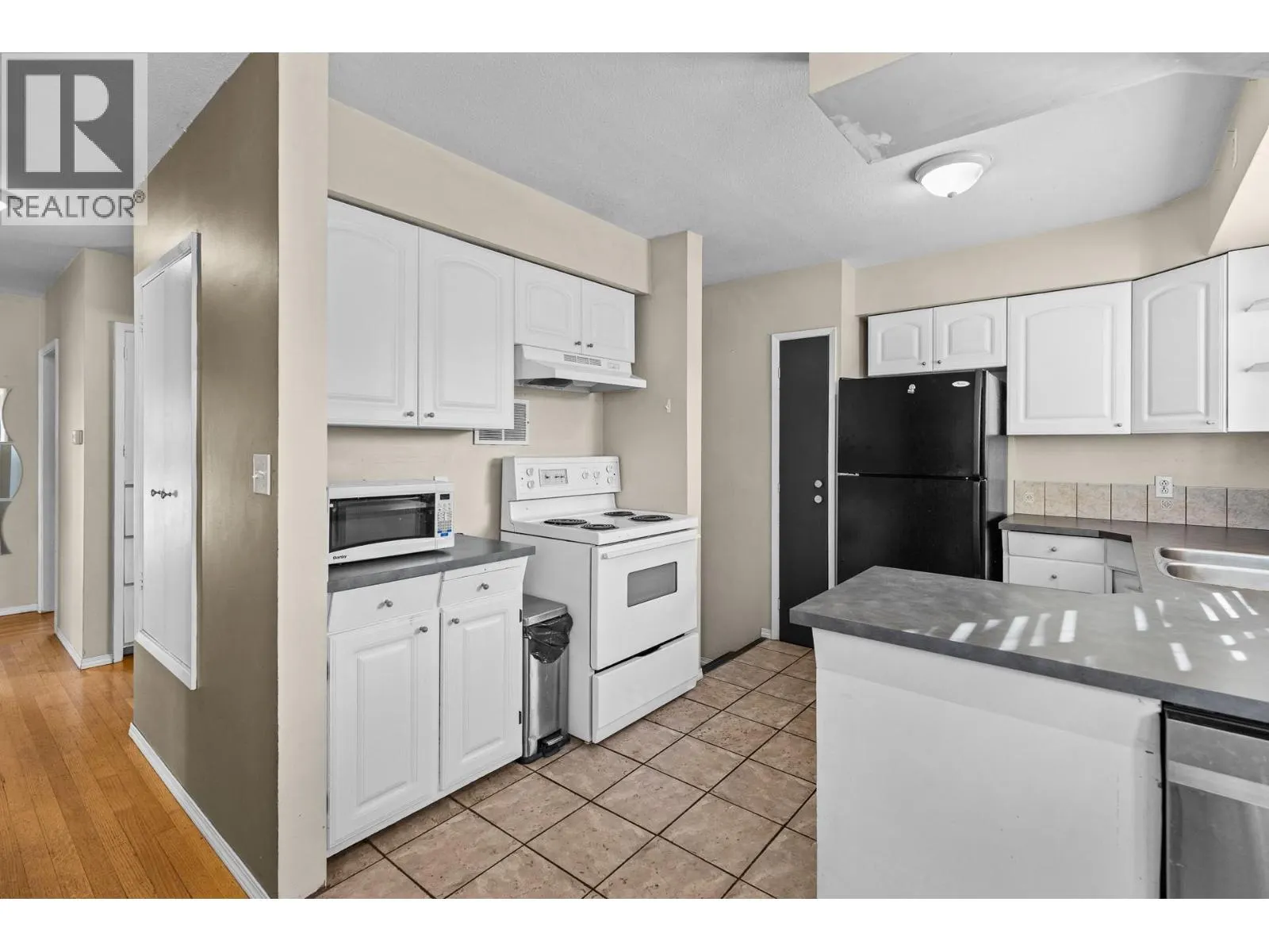 1210 Centennial Crescent
