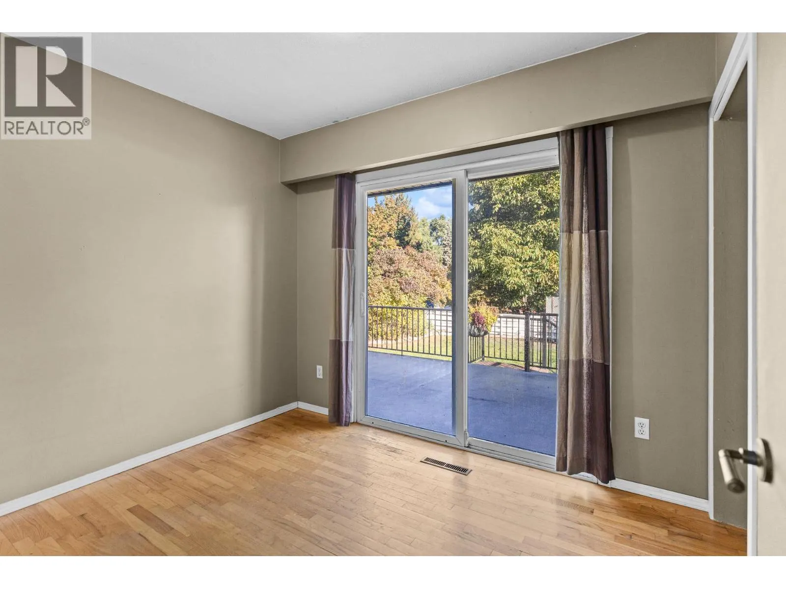 1210 Centennial Crescent