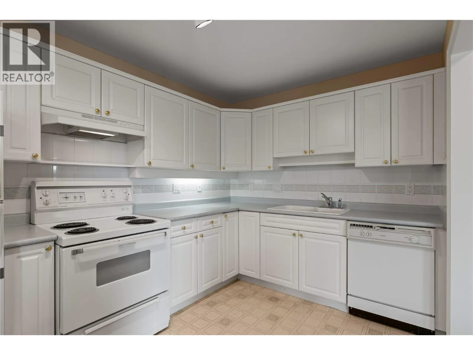 3300 Centennial Drive Unit# 303