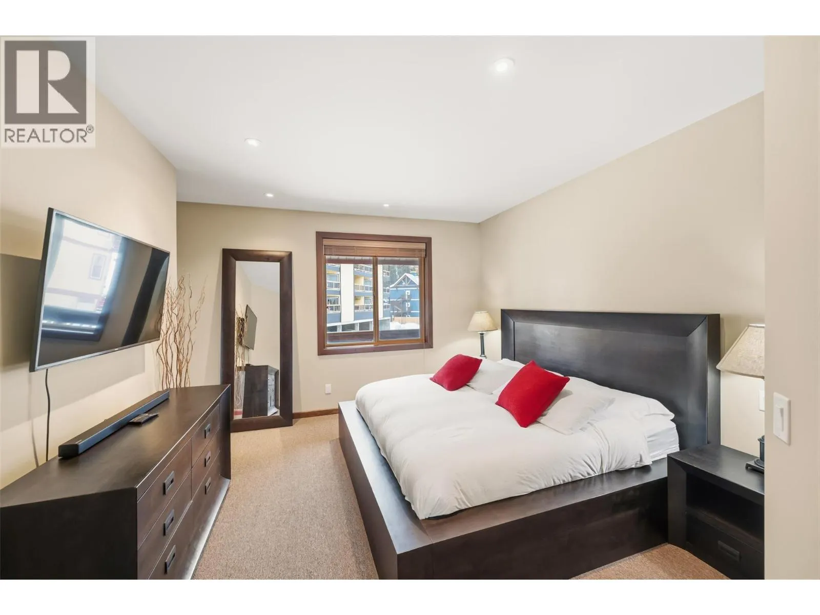 360 STRAYHORSE Road Unit# 31
