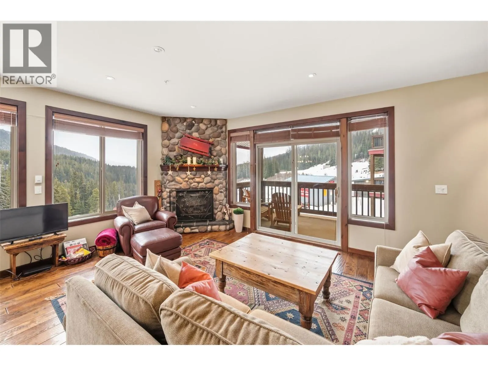 360 STRAYHORSE Road Unit# 31