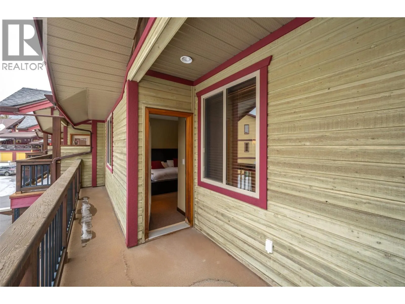 360 STRAYHORSE Road Unit# 31