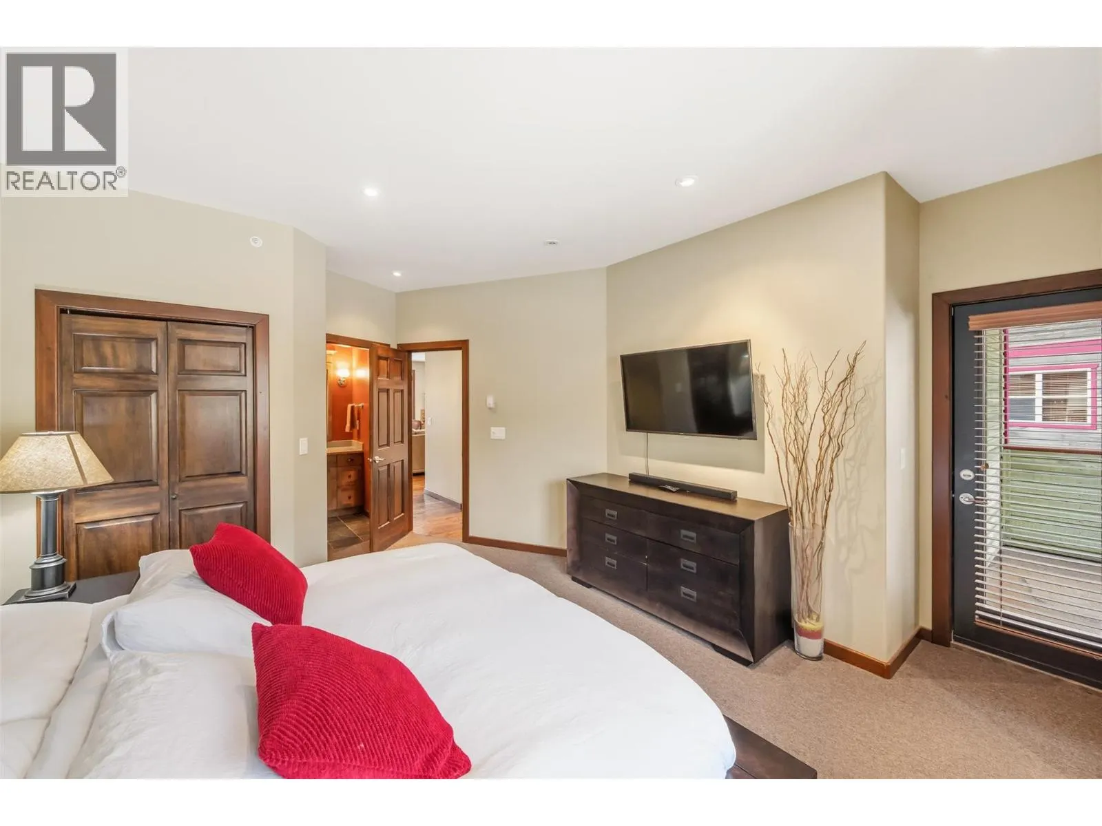 360 STRAYHORSE Road Unit# 31