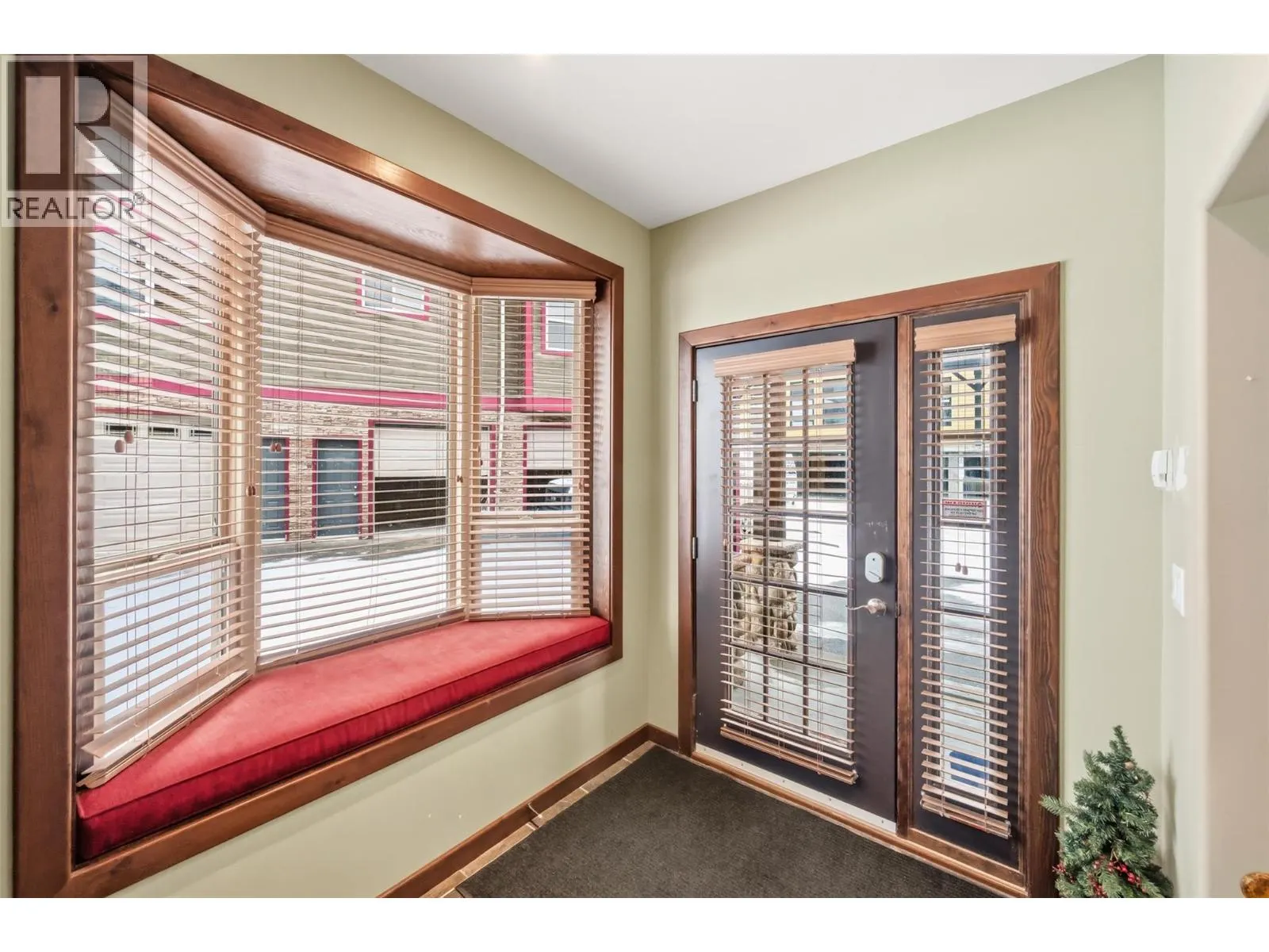 360 STRAYHORSE Road Unit# 31