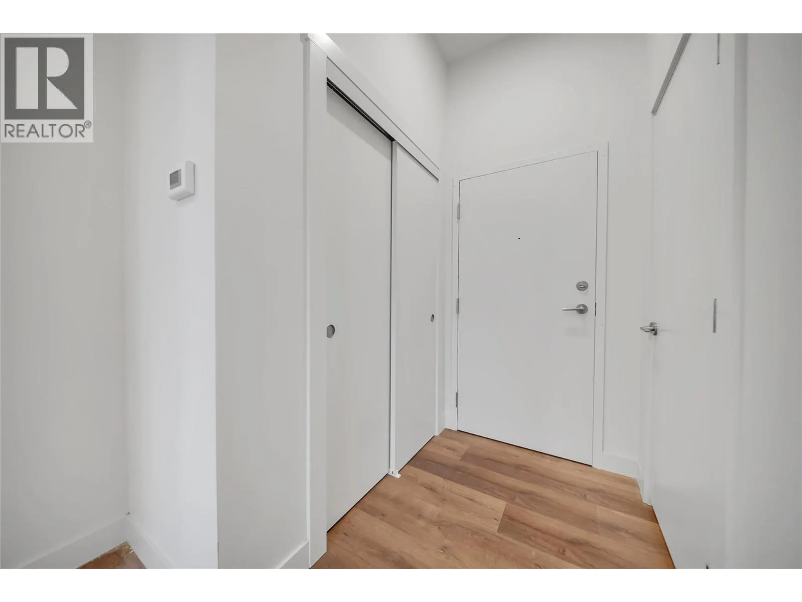 647 Clement Avenue Unit# 611