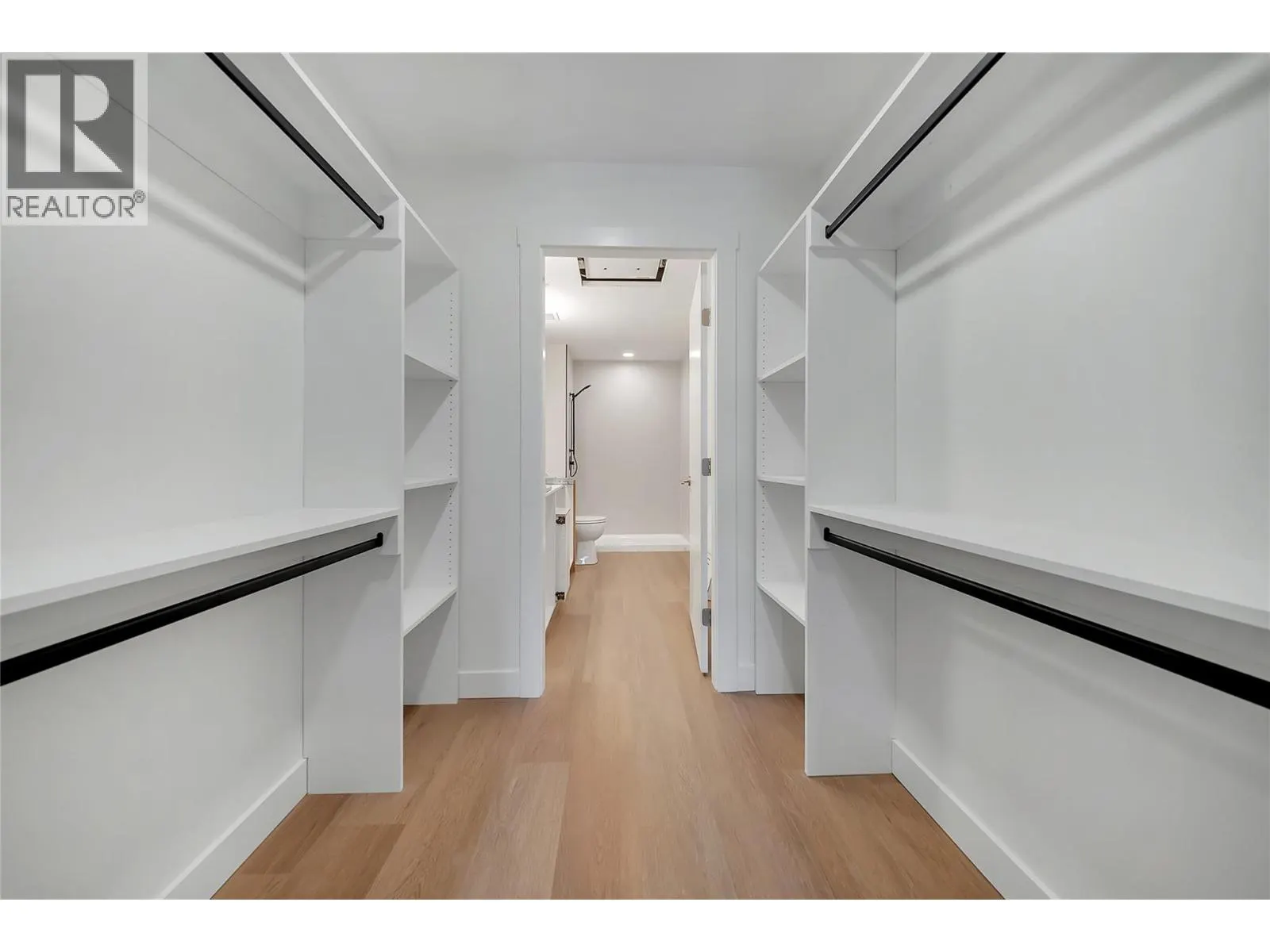 647 Clement Avenue Unit# 512