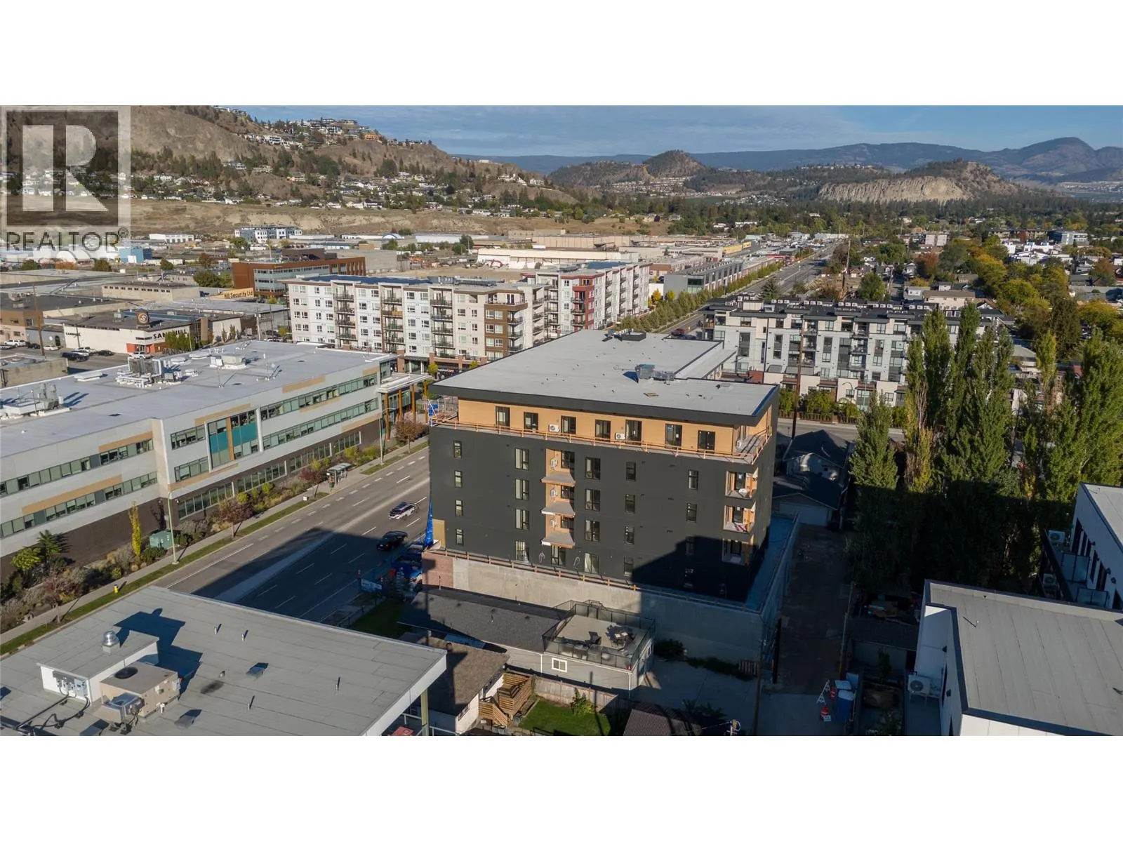 647 Clement Avenue Unit# 512