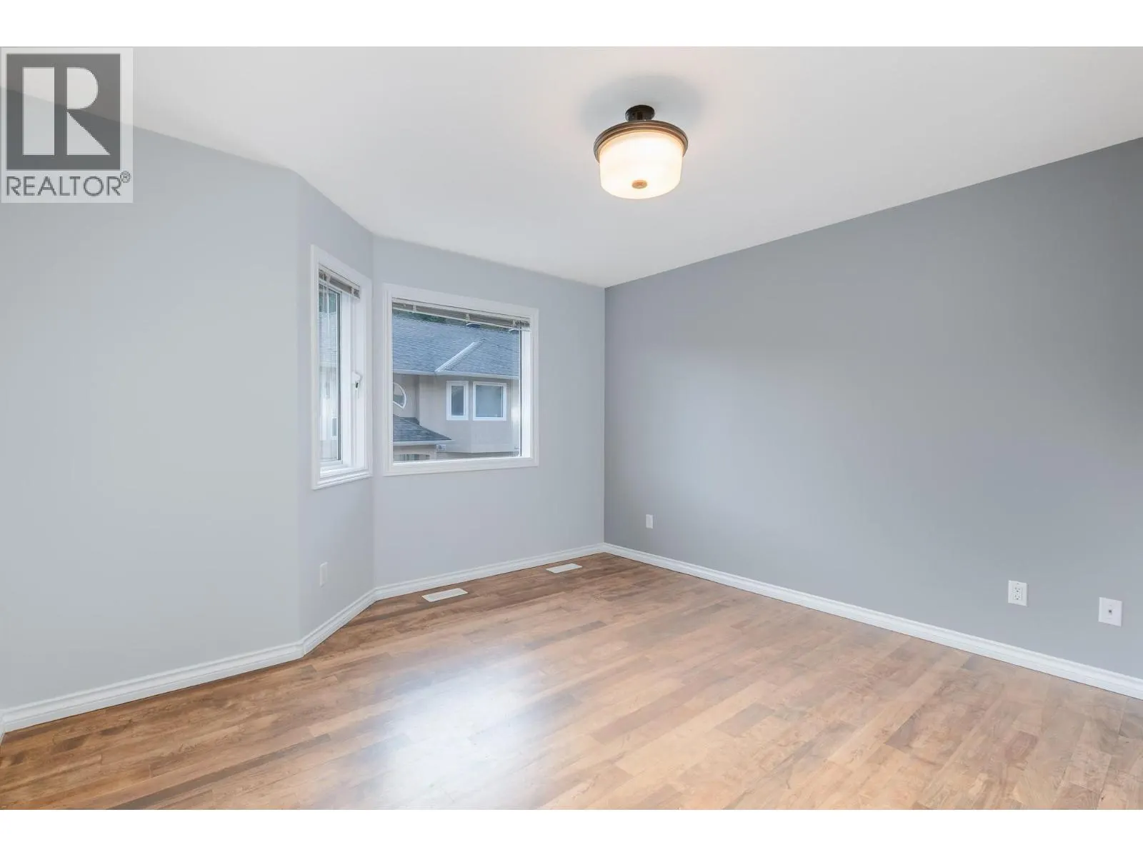 2425 Mount Baldy Drive Unit# 19