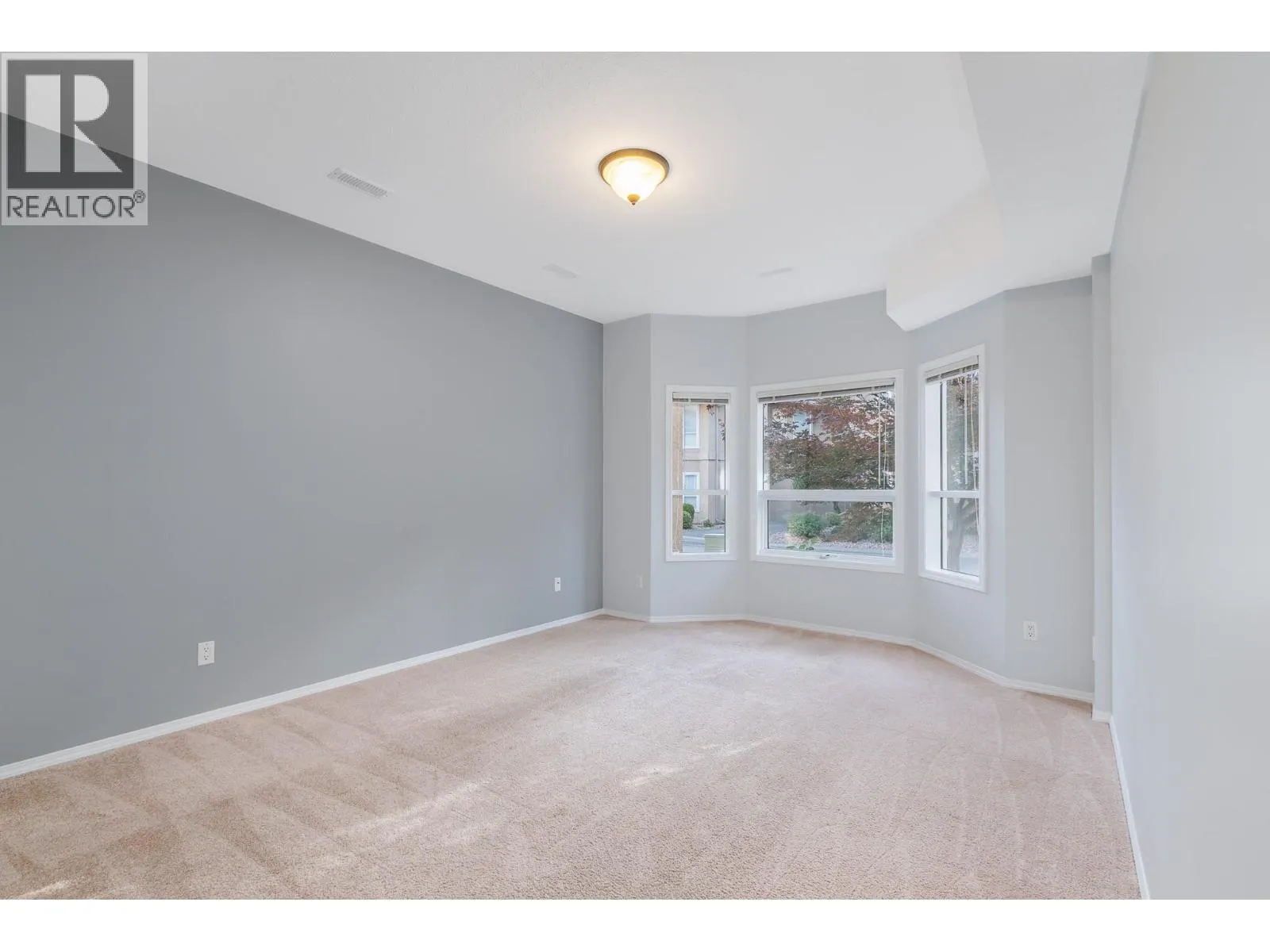 2425 Mount Baldy Drive Unit# 19
