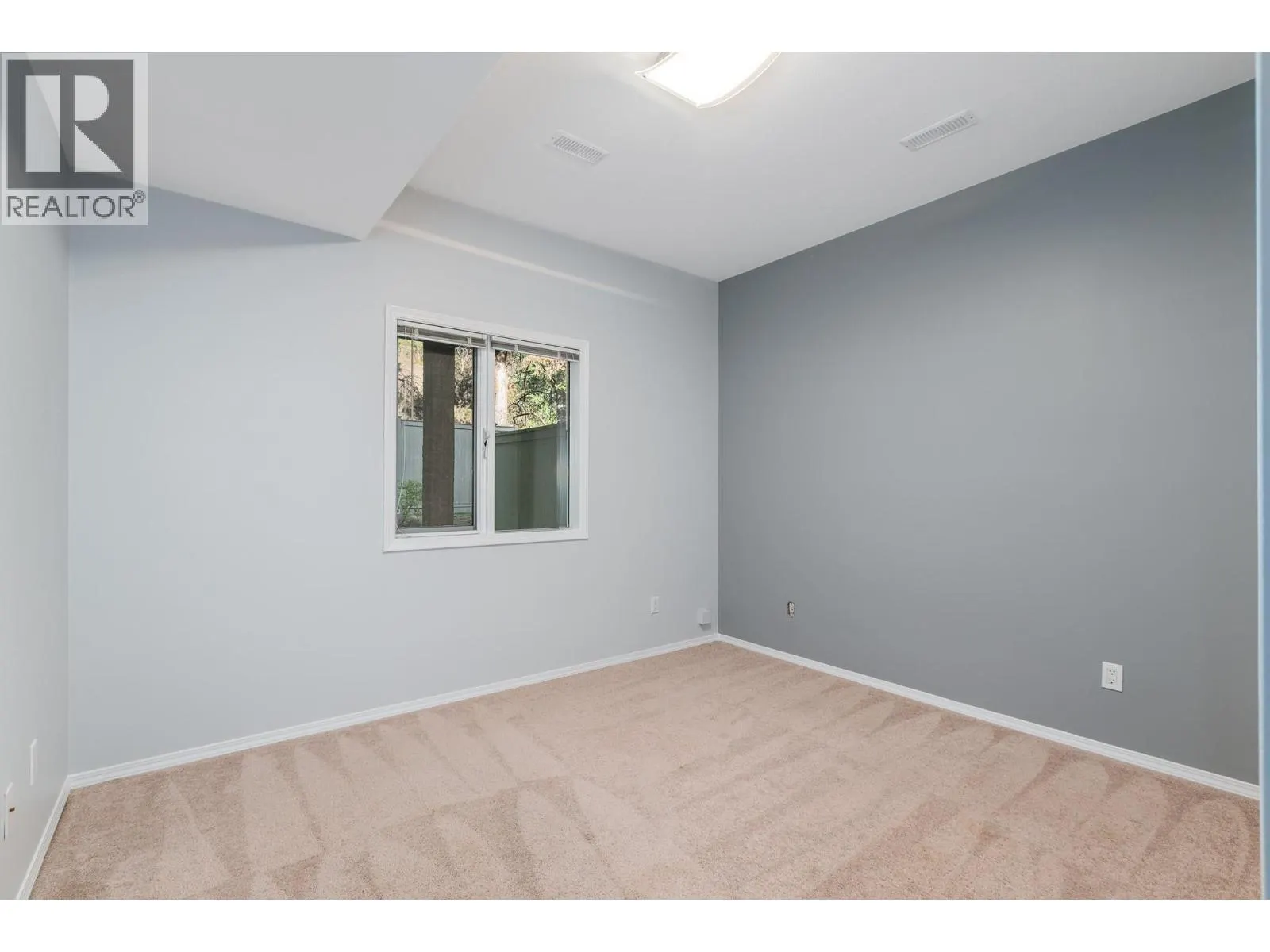 2425 Mount Baldy Drive Unit# 19