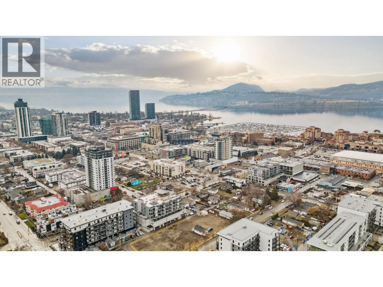 604 Cawston Avenue Unit# 404