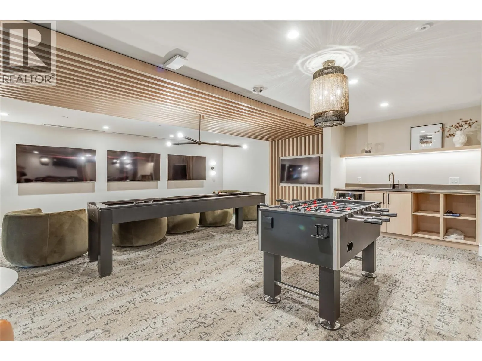 3300 Lakeshore Road Unit# 615