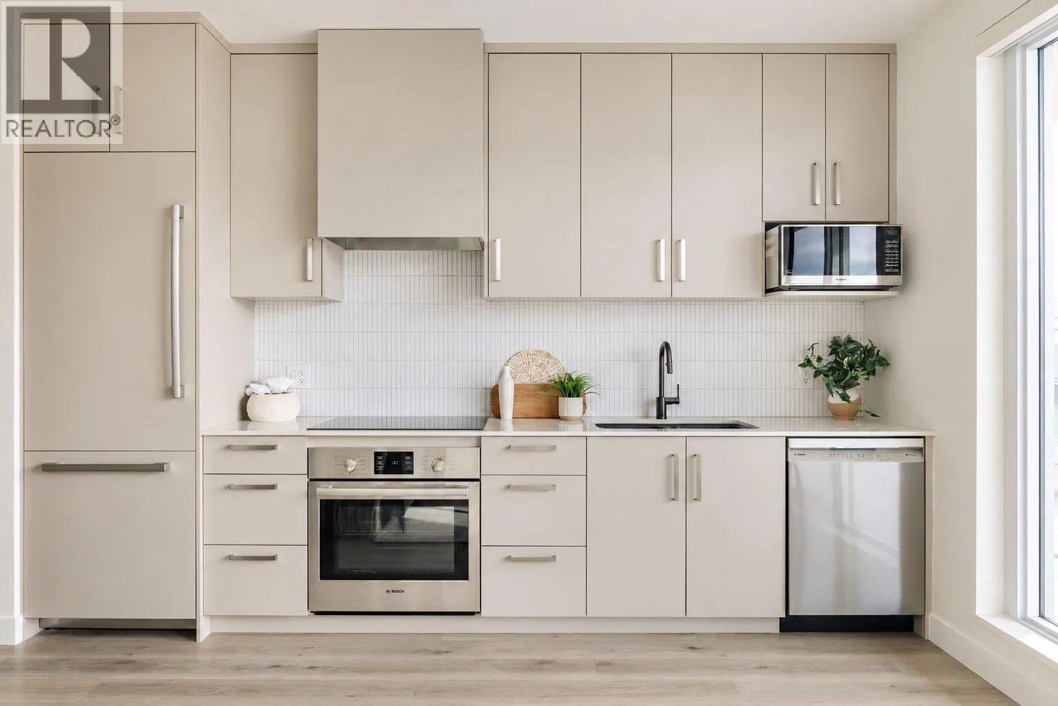 3300 Lakeshore Road Unit# 615