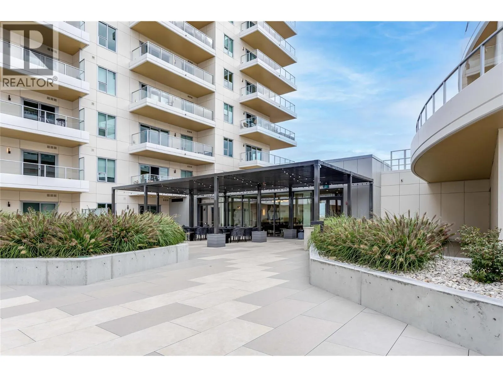 3300 Lakeshore Road Unit# 804