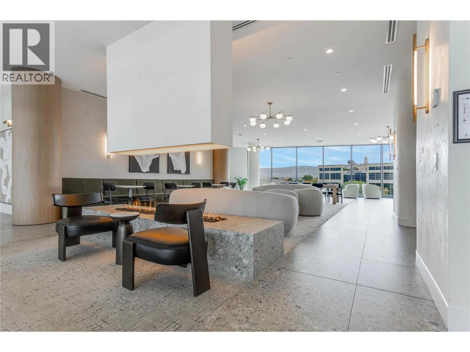 3300 Lakeshore Road Unit# 804
