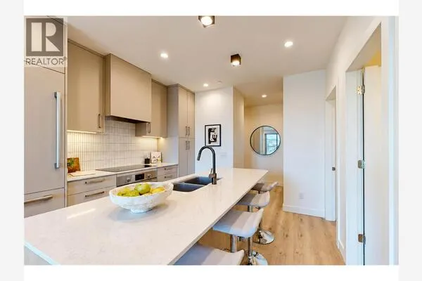 3300 Lakeshore Road Unit# 804