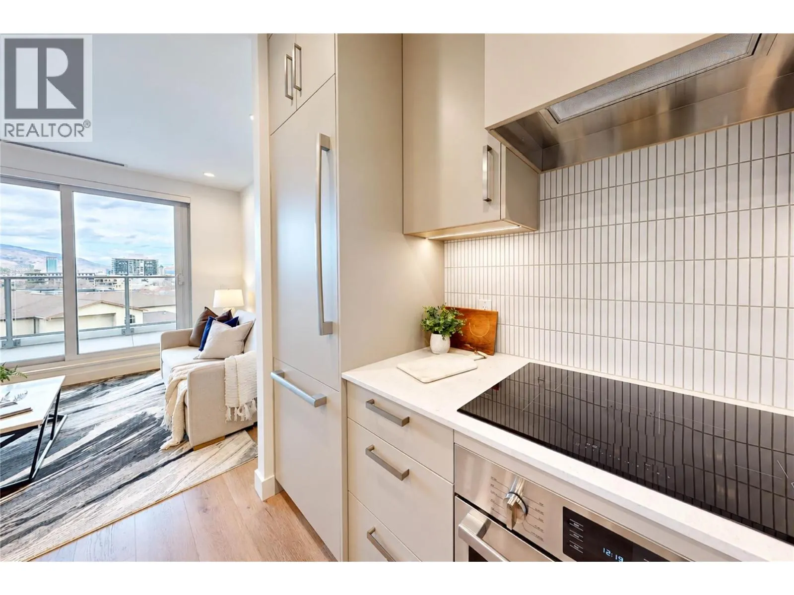 3300 Lakeshore Road Unit# 804