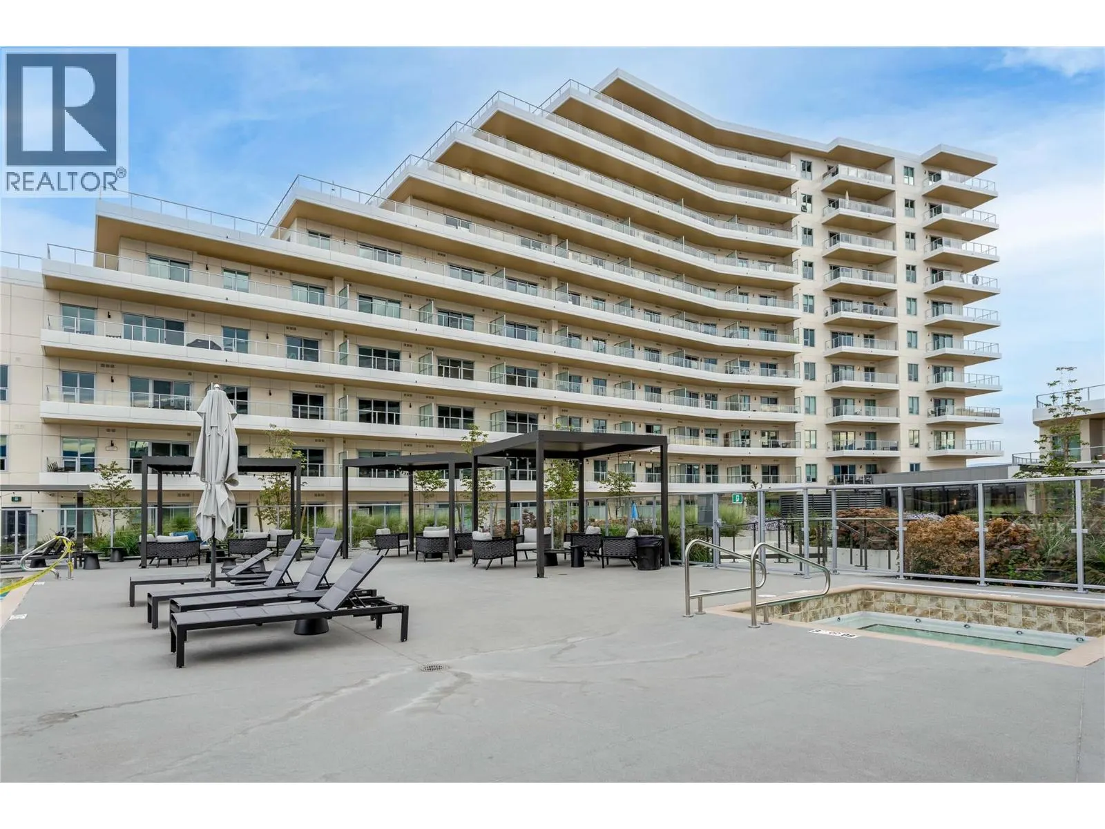 3300 Lakeshore Road Unit# 804
