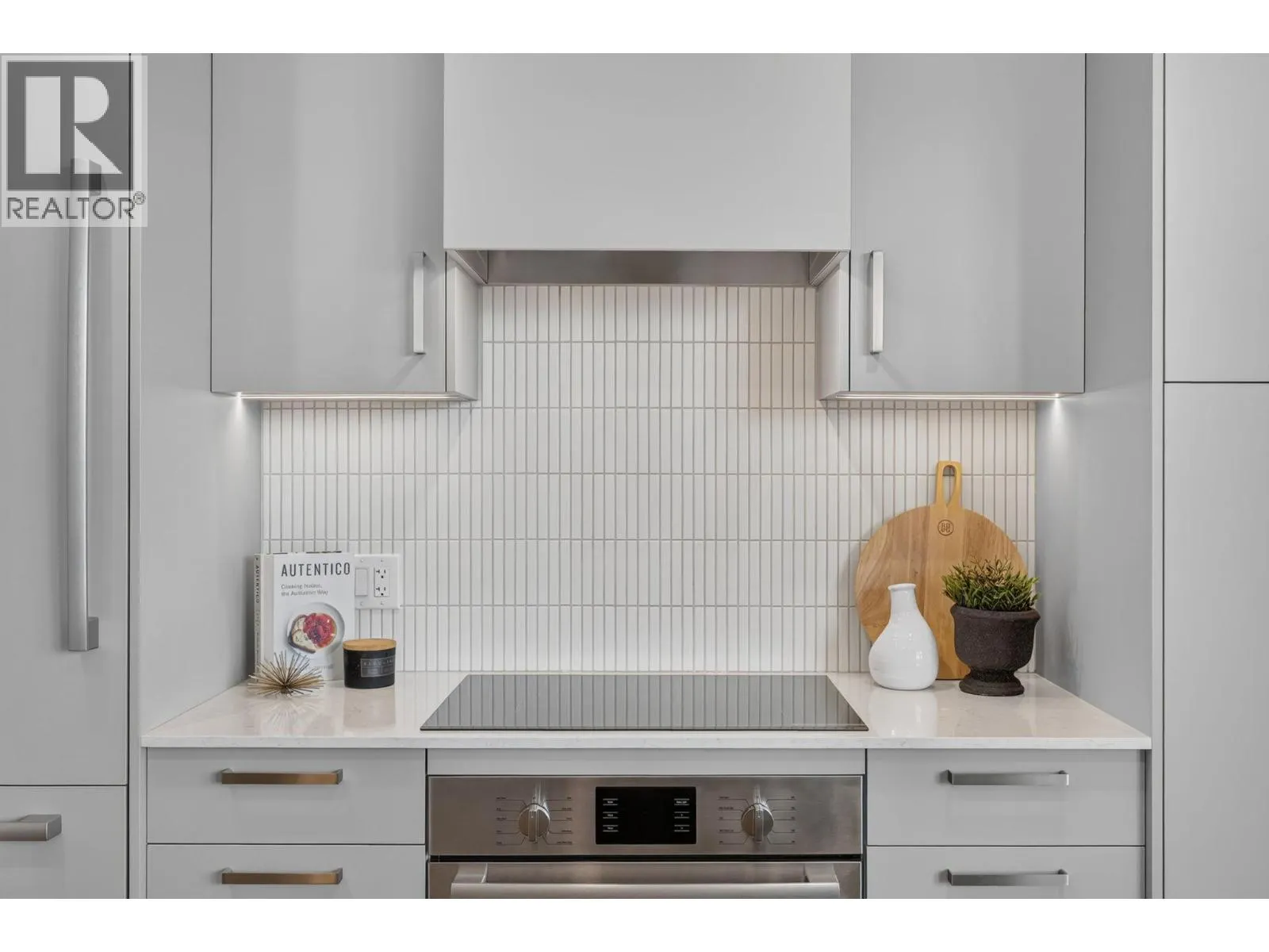 3300 Lakeshore Road Unit# 401