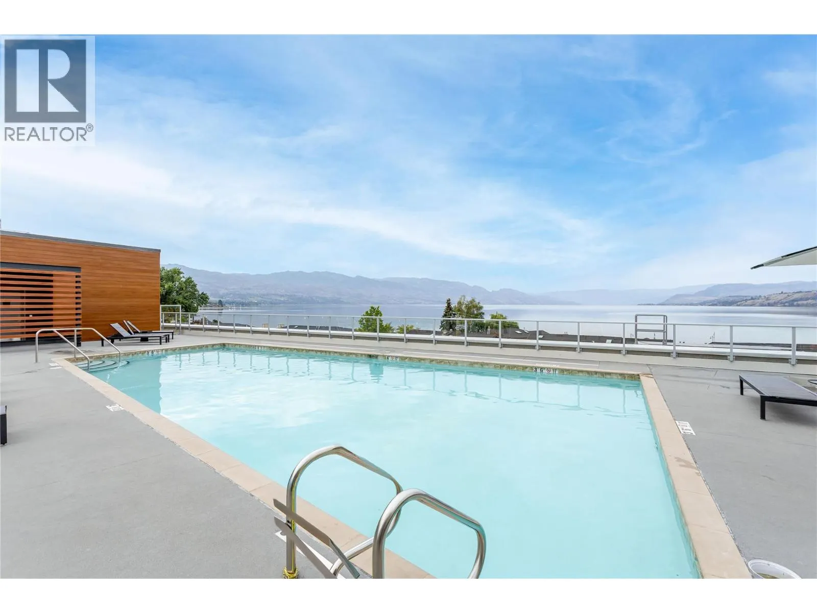 3300 Lakeshore Road Unit# 401