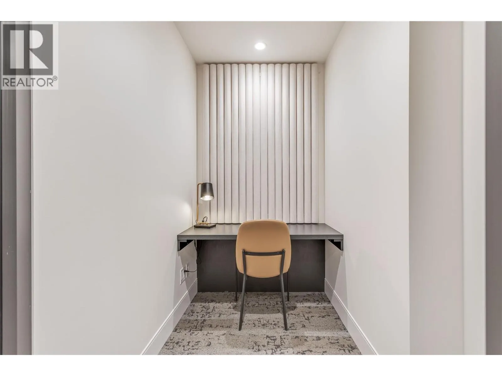 3300 Lakeshore Road Unit# 401