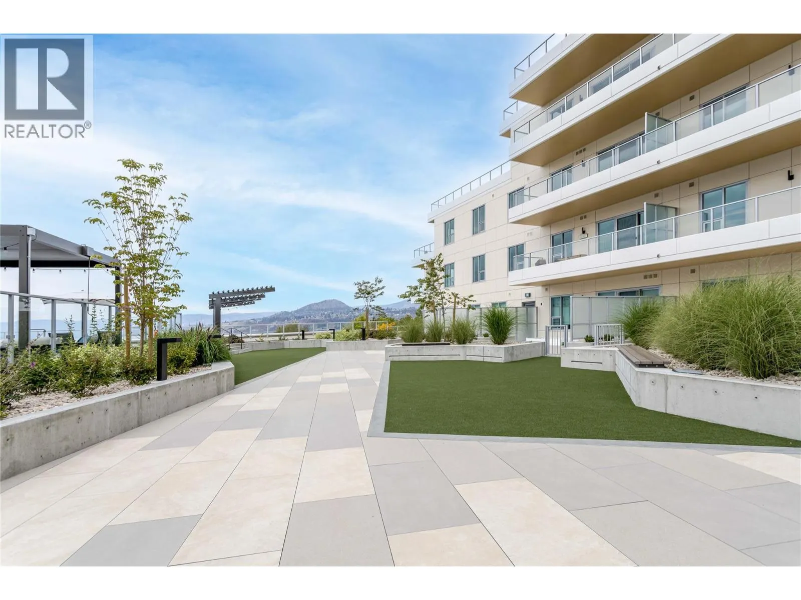 3300 Lakeshore Road Unit# 401